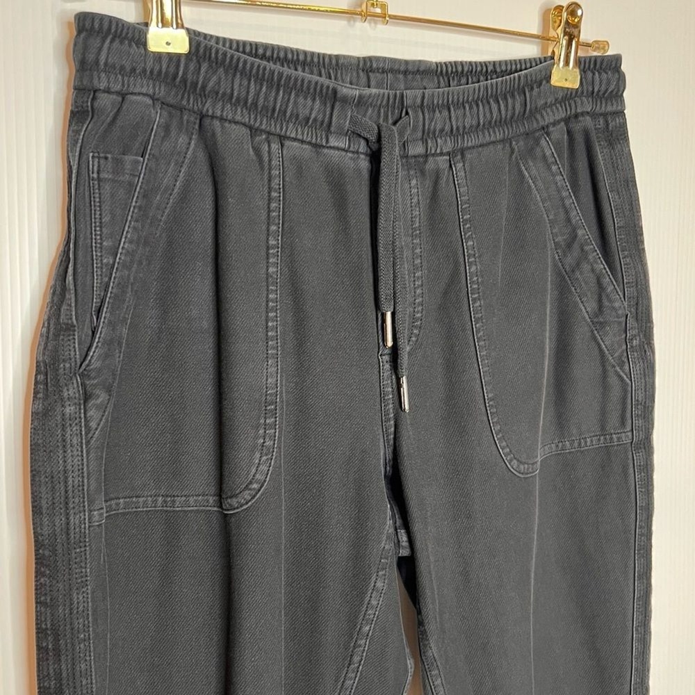 ATHLETA 'Farallon'‎ Jogger Pants in Black. Size 2 - Picture 8 of 11